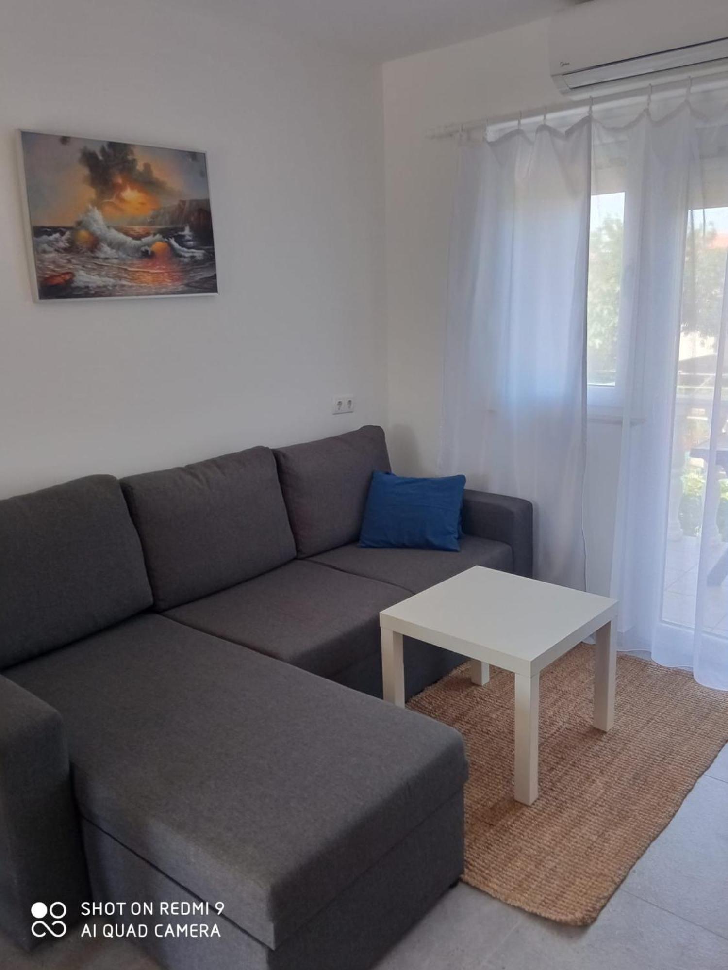 Apartments Max Vir Habitación foto